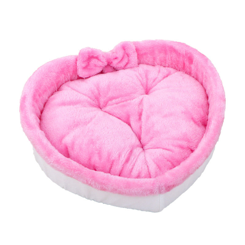 Heart-Shaped Soft Cozy Cat Bed