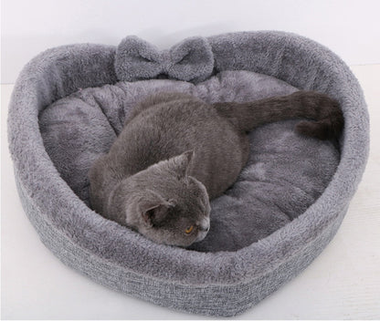Heart-Shaped Soft Cozy Cat Bed
