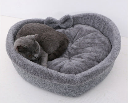 Heart-Shaped Soft Cozy Cat Bed