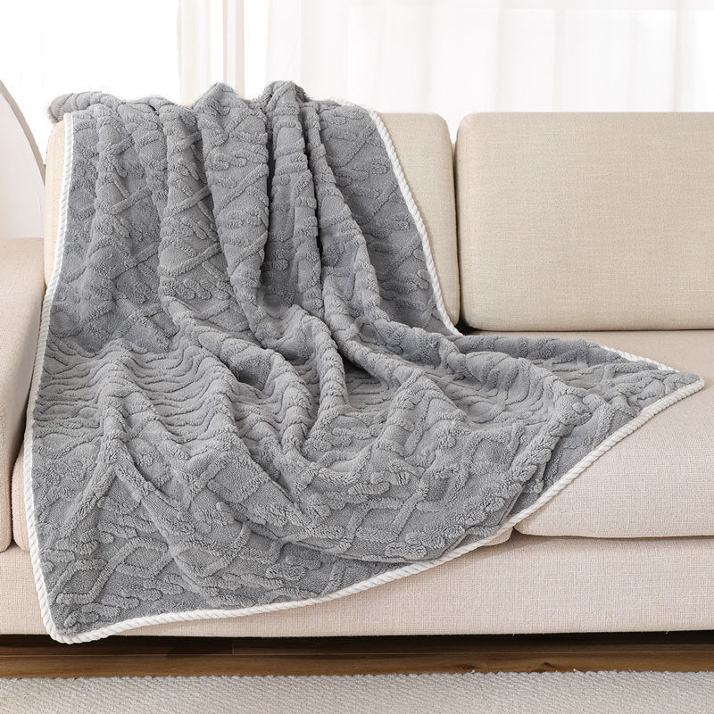 Thick Plush Pet Blanket – Warm, Waterproof & Machine Washable