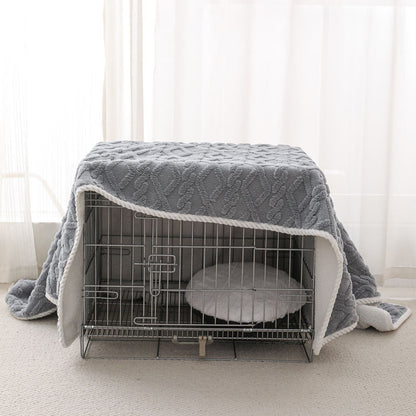 Thick Plush Pet Blanket – Warm, Waterproof & Machine Washable